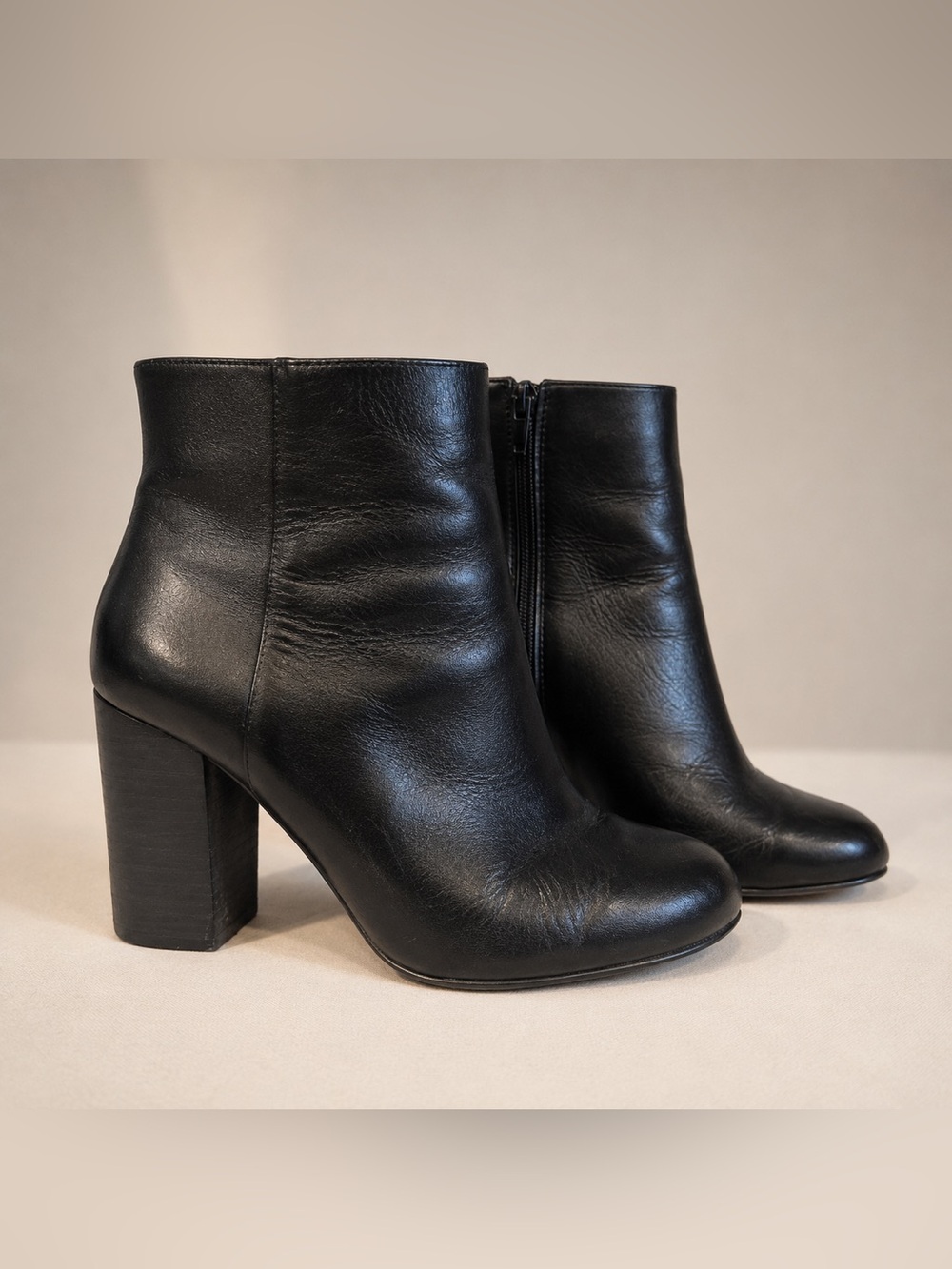 Aldo Black Leather Ankle Boots Women’s Size 8 Block Heel Zip Booties 3.5” Heel
